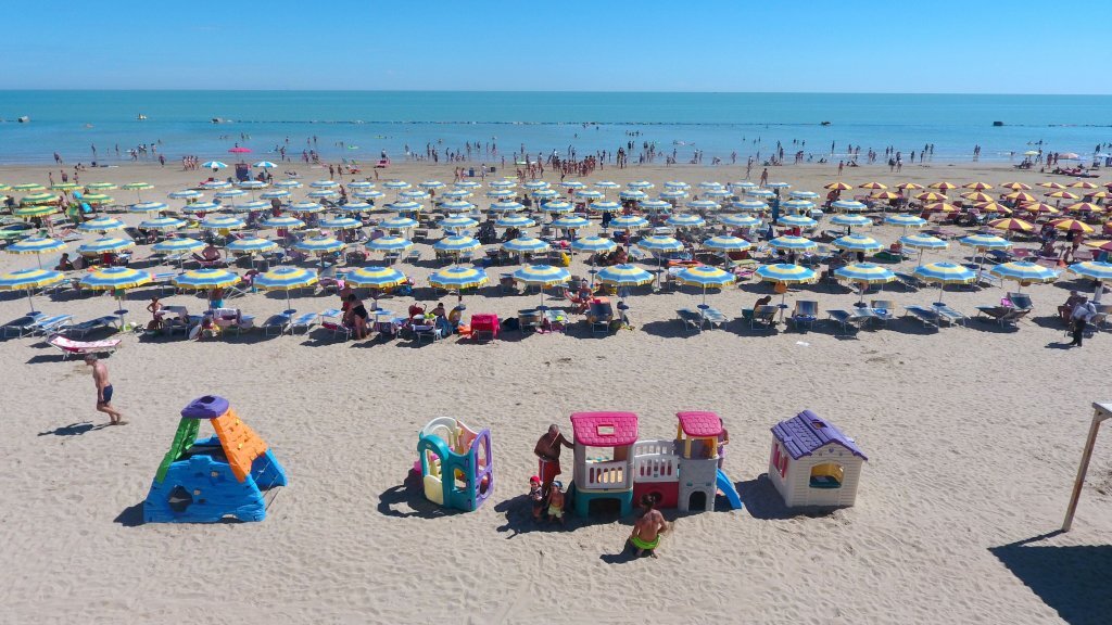 spiaggia al mare Marche